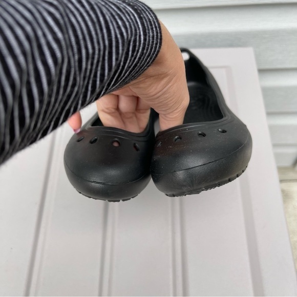 CROCS Kadee Ballet Flats Black Slip On Shoes Cutout Detaild Size 7 Women’s - Picture 5 of 9